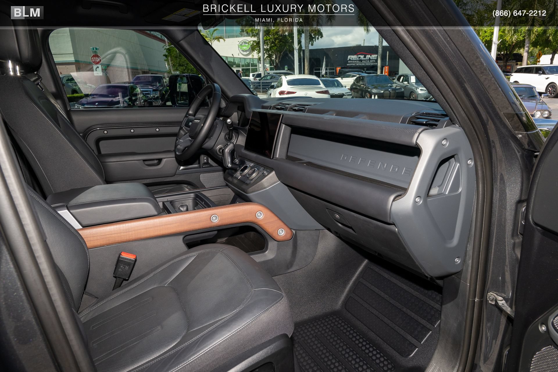 Used 2024 Land Rover Defender 110 X AWD/4WD image 23
