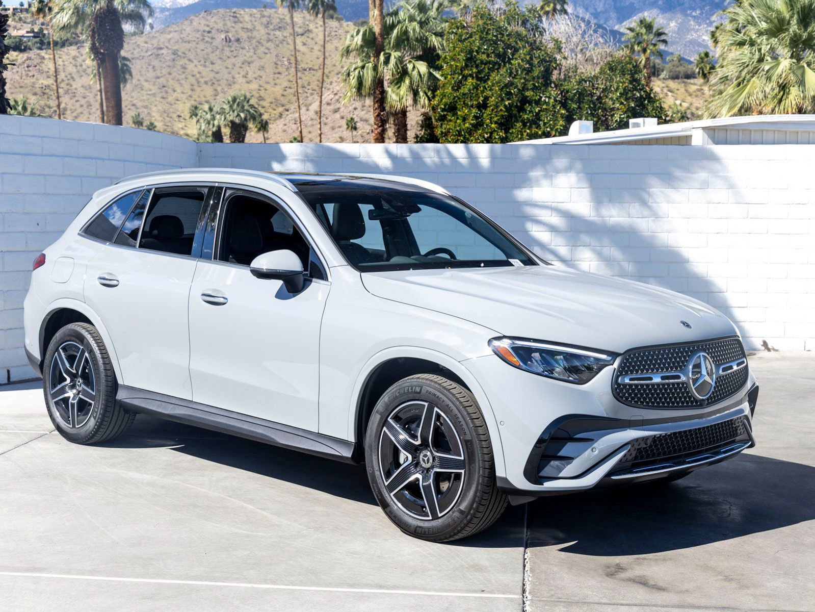 New 2026 Mercedes-Benz GLC 300 image 2