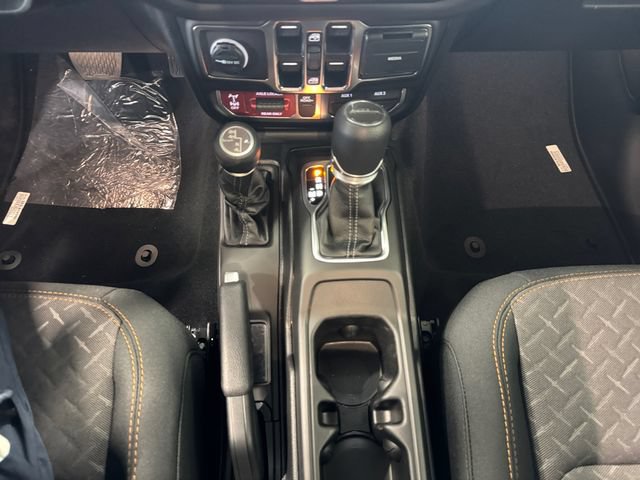 New 2026 Jeep Gladiator Mojave w/ Safety Group AWD/4WD image 17