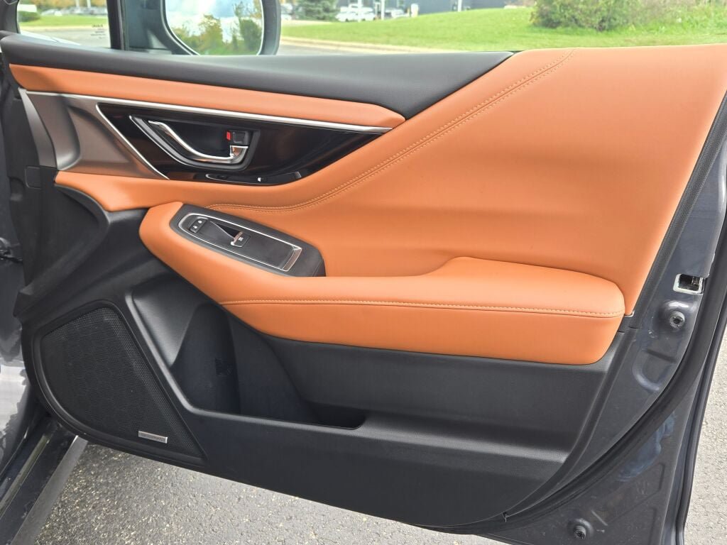 Used 2022 Subaru Legacy Touring XT AWD/4WD image 8