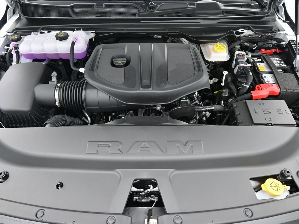 New 2026 RAM 1500 4x4 Crew Cab image 25
