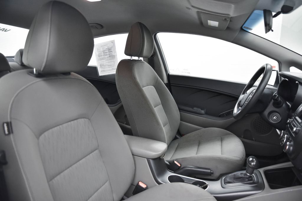 Used 2016 Kia Forte LX image 15