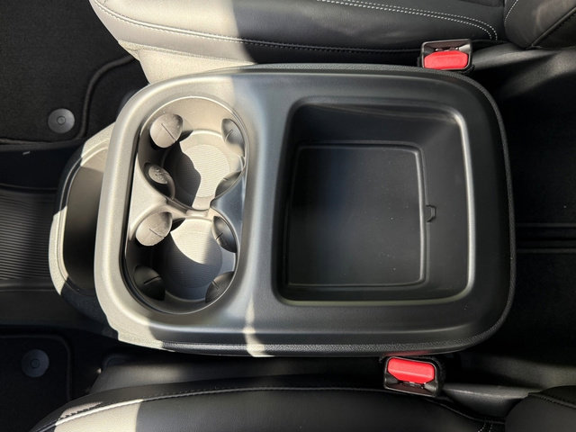 New 2026 Chrysler Pacifica Select image 33