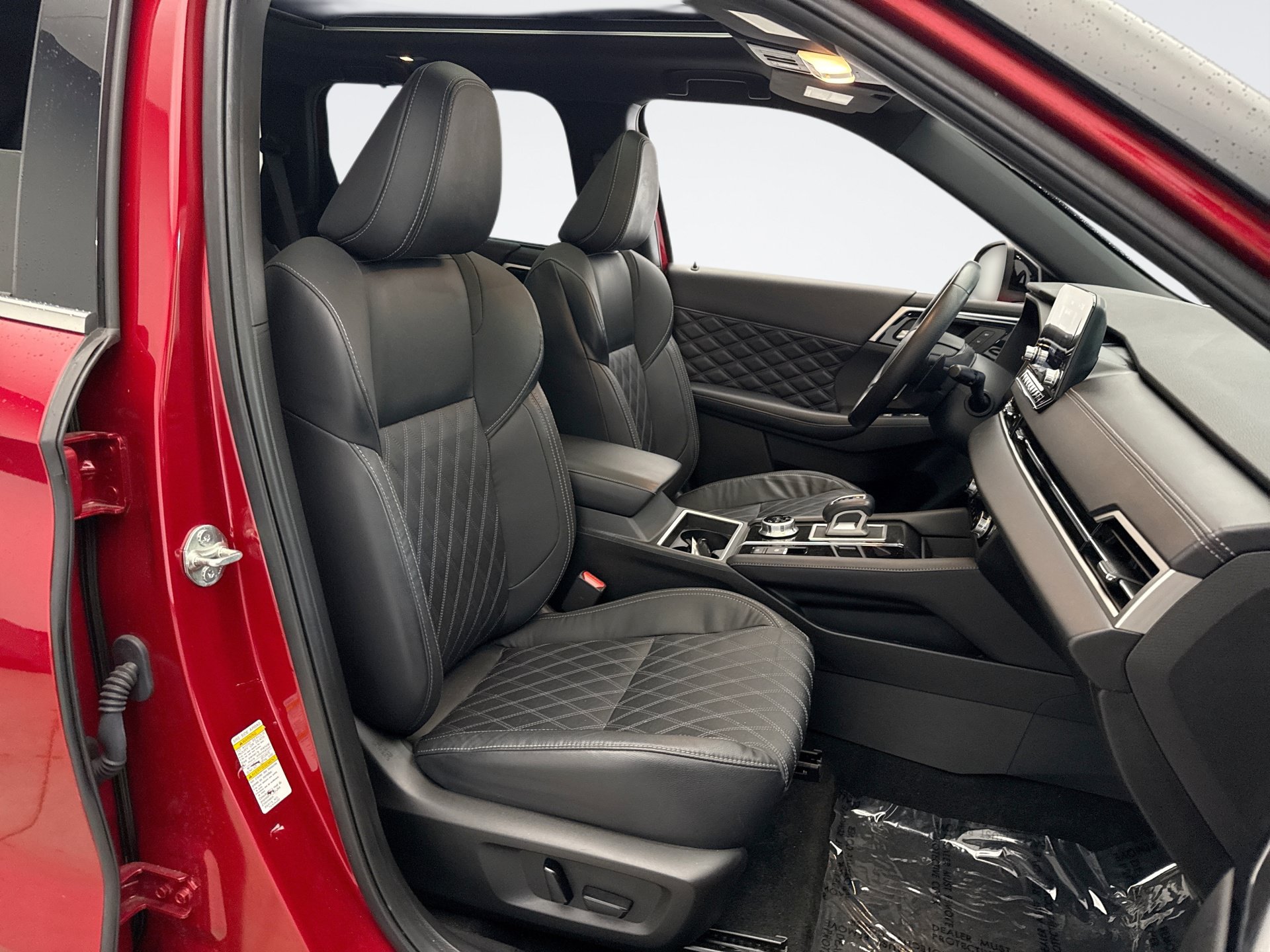 Used 2023 Mitsubishi Outlander SEL FWD image 17