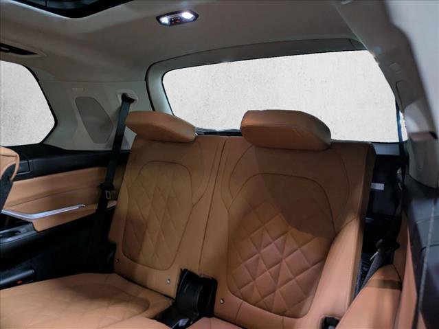 New 2026 BMW X7 xDrive40i image 17