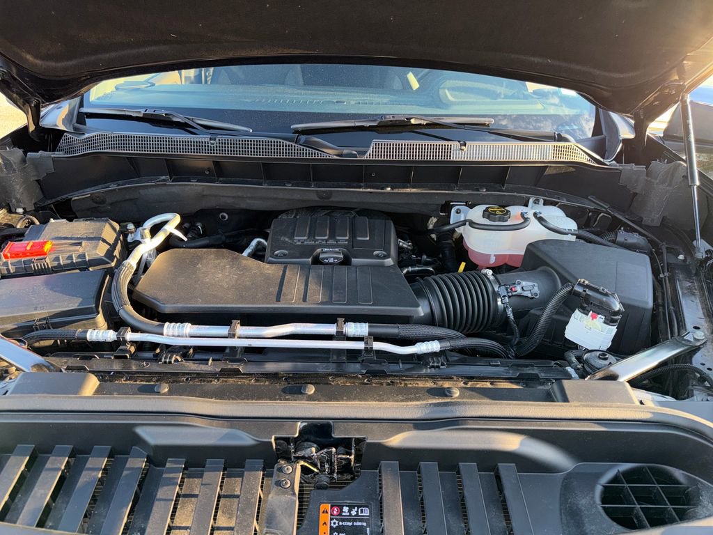Certified 2024 Chevrolet Silverado 1500 LT AWD/4WD image 24