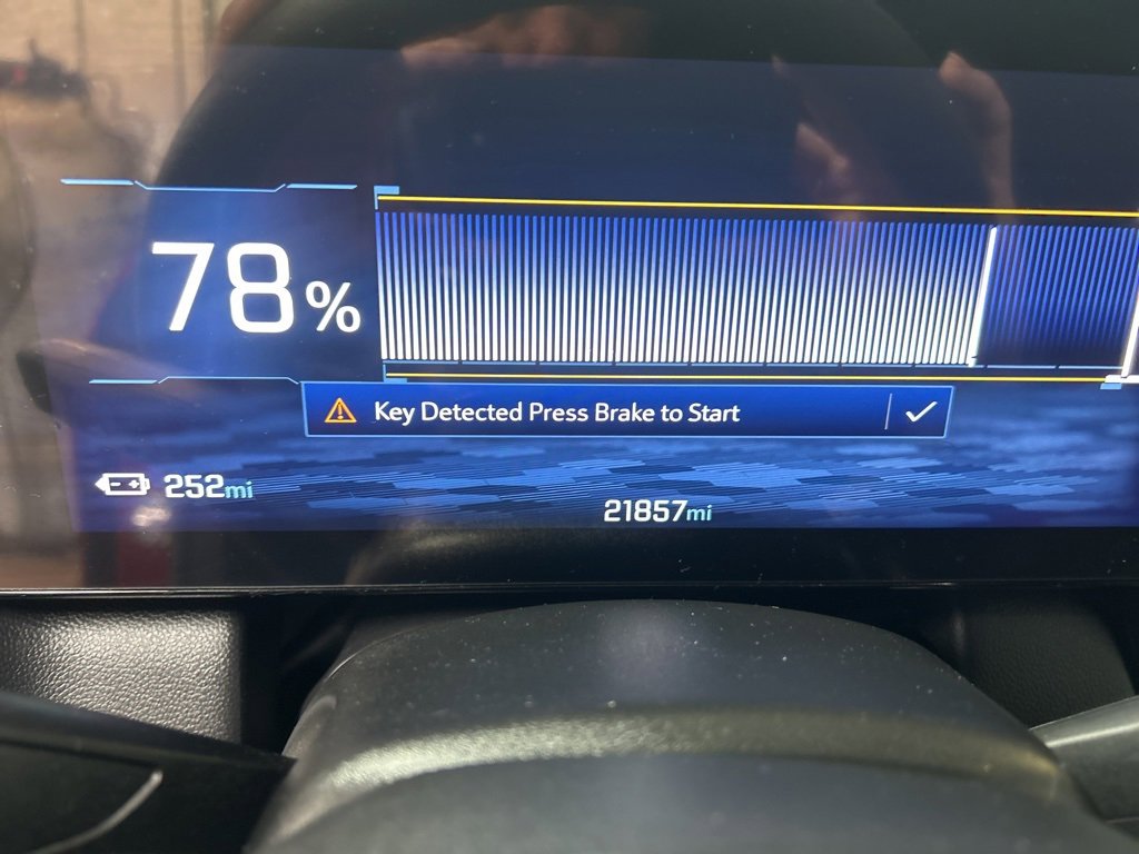 Used 2025 Chevrolet Equinox EV LT image 3