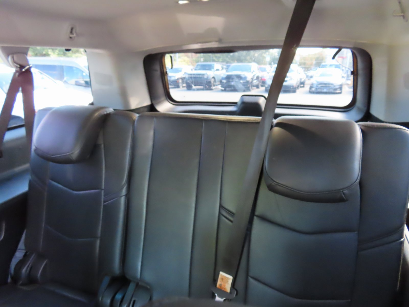 Used 2020 Cadillac Escalade ESV Premium Luxury image 26