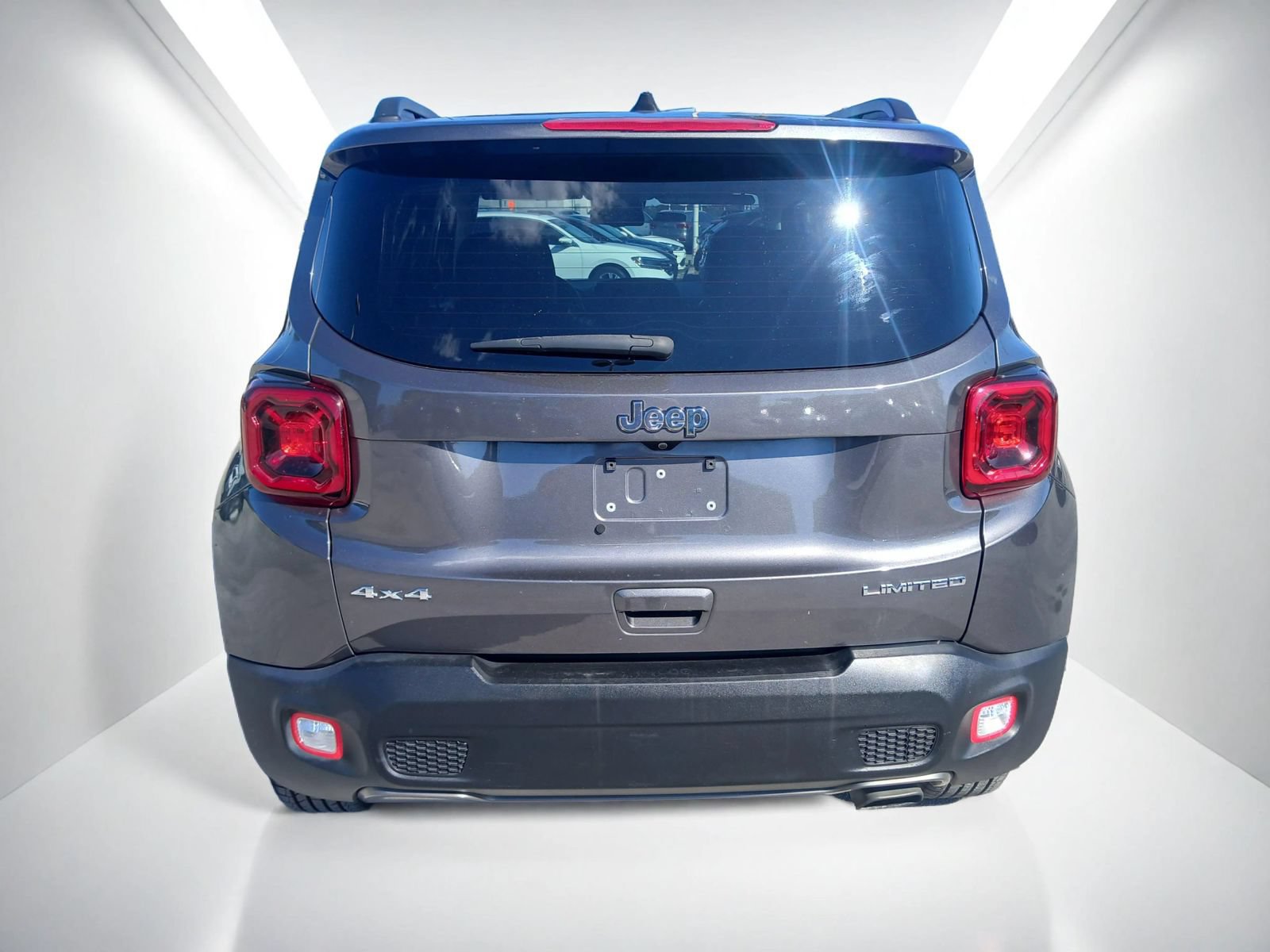 Used 2020 Jeep Renegade Limited w/ LED Lighting Group AWD/4WD image 4