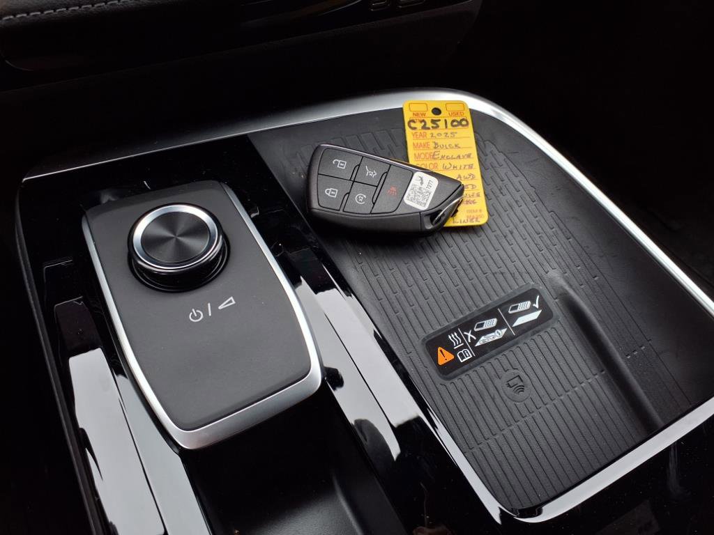 New 2025 Buick Enclave Preferred w/ Super Cruise Package image 20