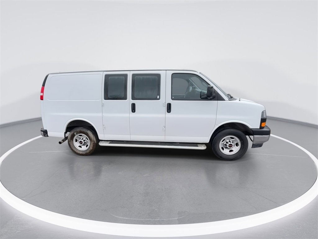 Used 2024 GMC Savana 2500 w/ Driver Convenience Package image 9
