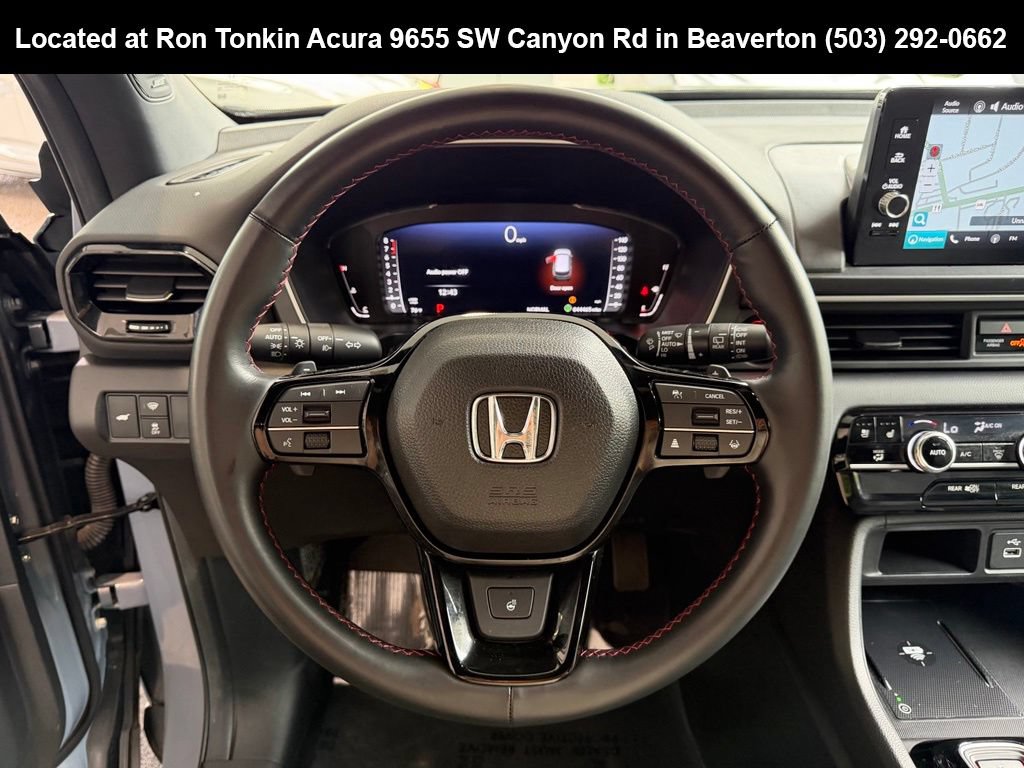 Used 2025 Honda Pilot Black Edition image 20