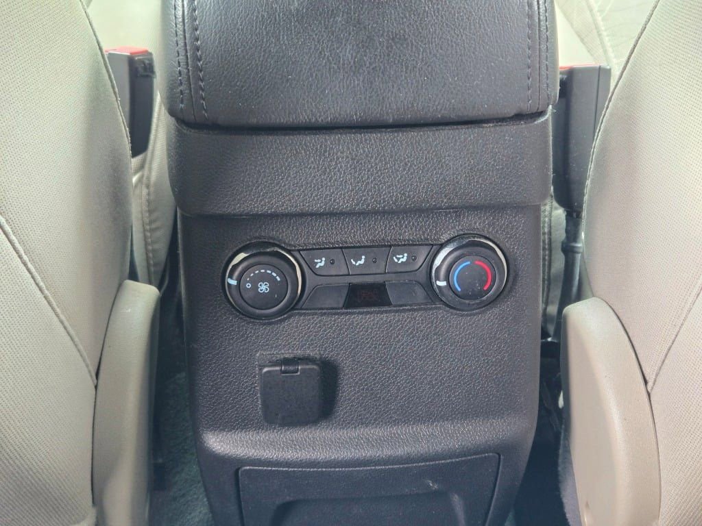 Used 2013 Ford Explorer Base image 16