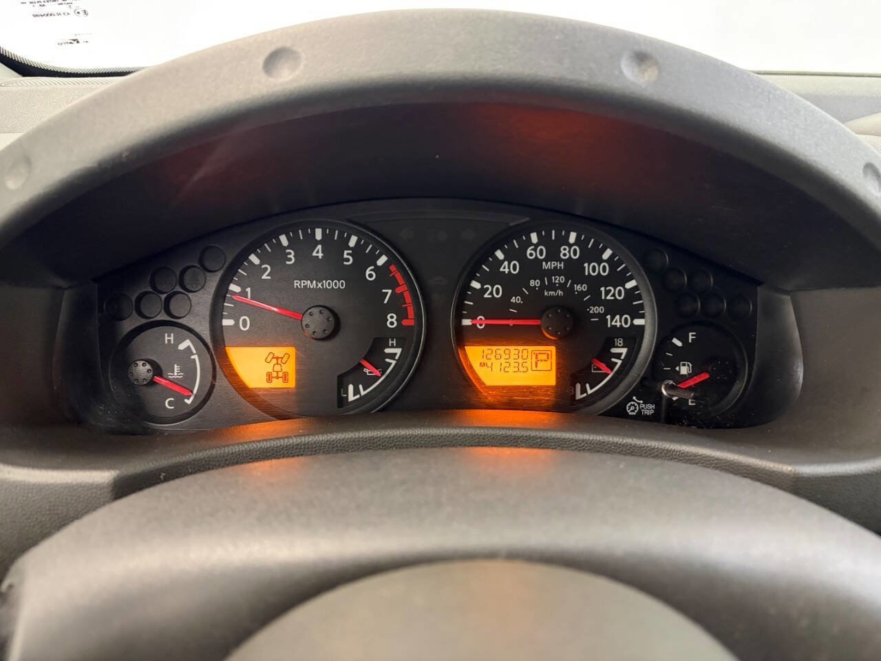 Used 2014 Nissan Frontier SV AWD/4WD image 12
