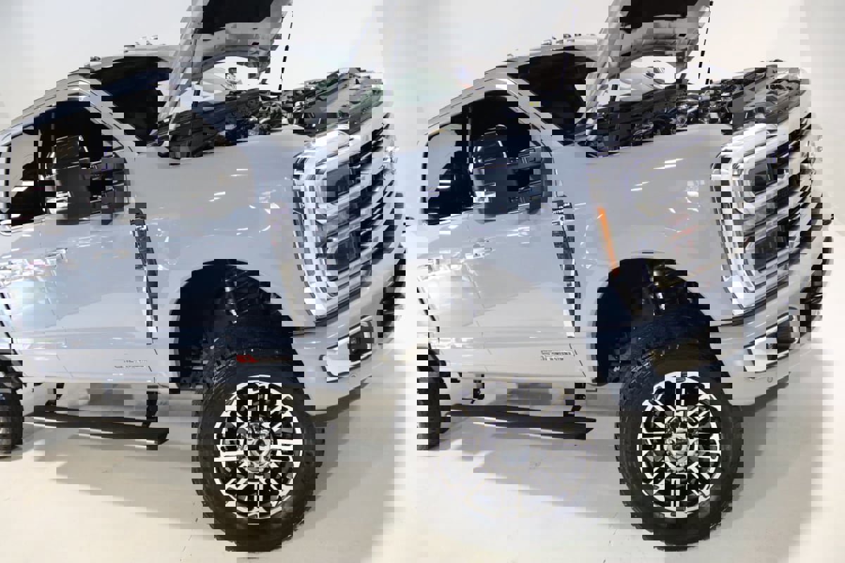 Used 2026 Ford F250 Platinum w/ Platinum Plus Package image 9