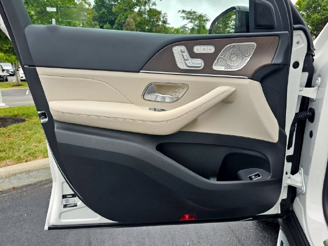 New 2027 Mercedes-Benz GLS 450 4MATIC image 24