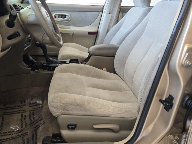 Used 1998 Oldsmobile Intrigue FWD image 15