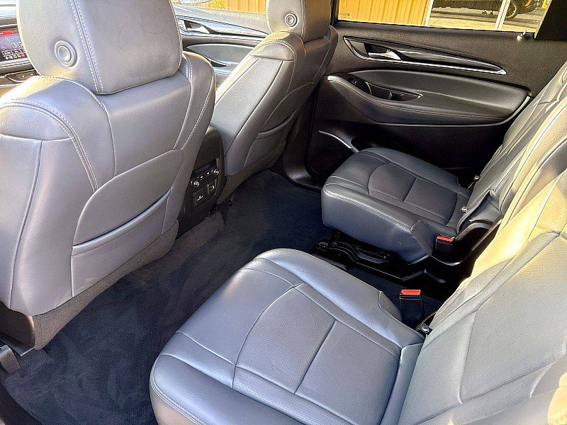 Used 2021 Buick Enclave Essence w/ Sound and Sites Package AWD/4WD image 12