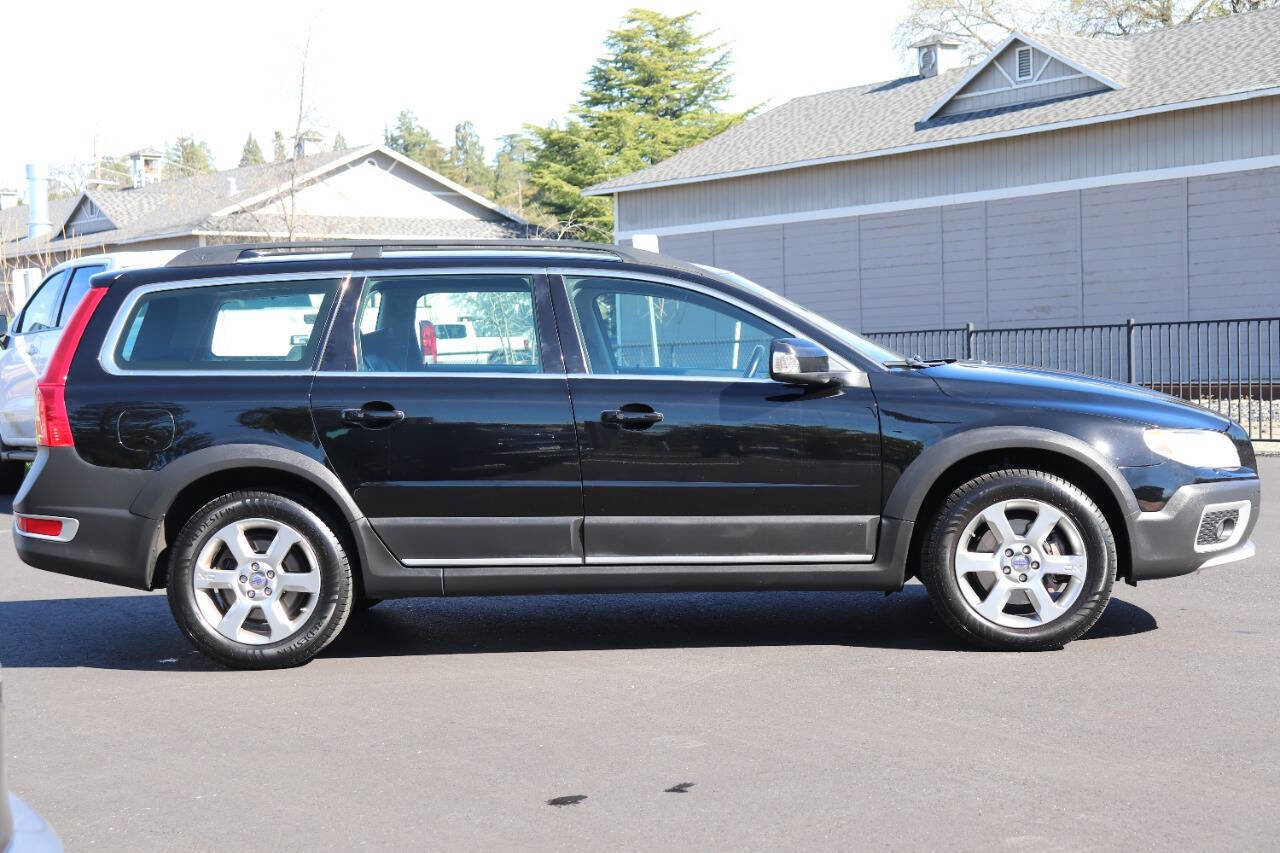 Used 2010 Volvo XC70 3.2 image 10