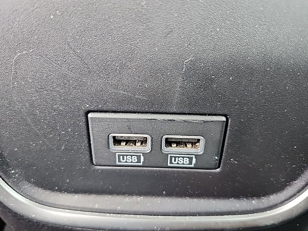 Certified 2021 Chrysler 300 Touring L w/ Popular Equipment Group image 26