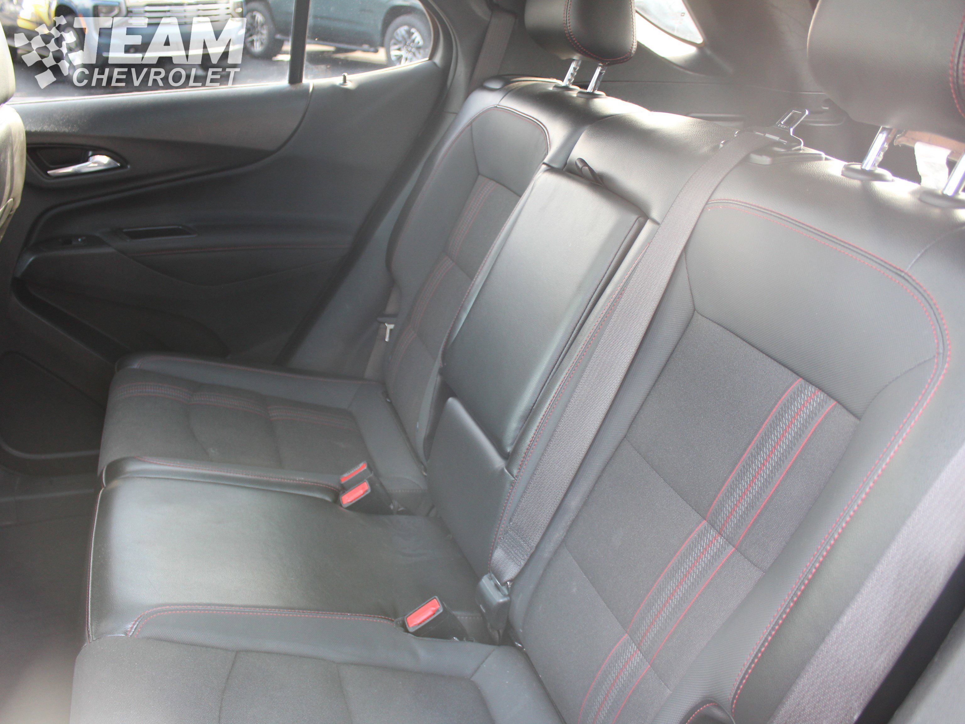 Used 2022 Chevrolet Equinox RS w/ LPO, Cargo Package image 22