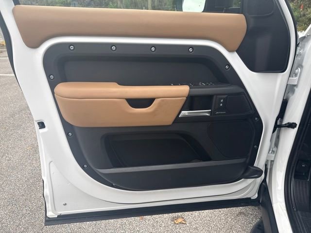 New 2026 Land Rover Defender 110 S image 10