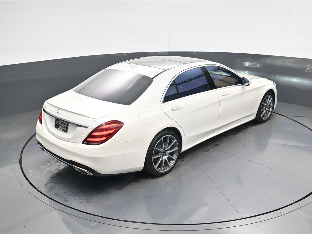 Used 2019 Mercedes-Benz S 560 Sedan image 32