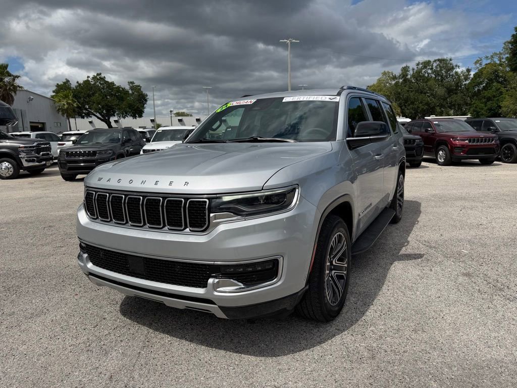 Used 2024 Jeep Wagoneer Series II w/ Flexible Seating Group AWD/4WD image 2