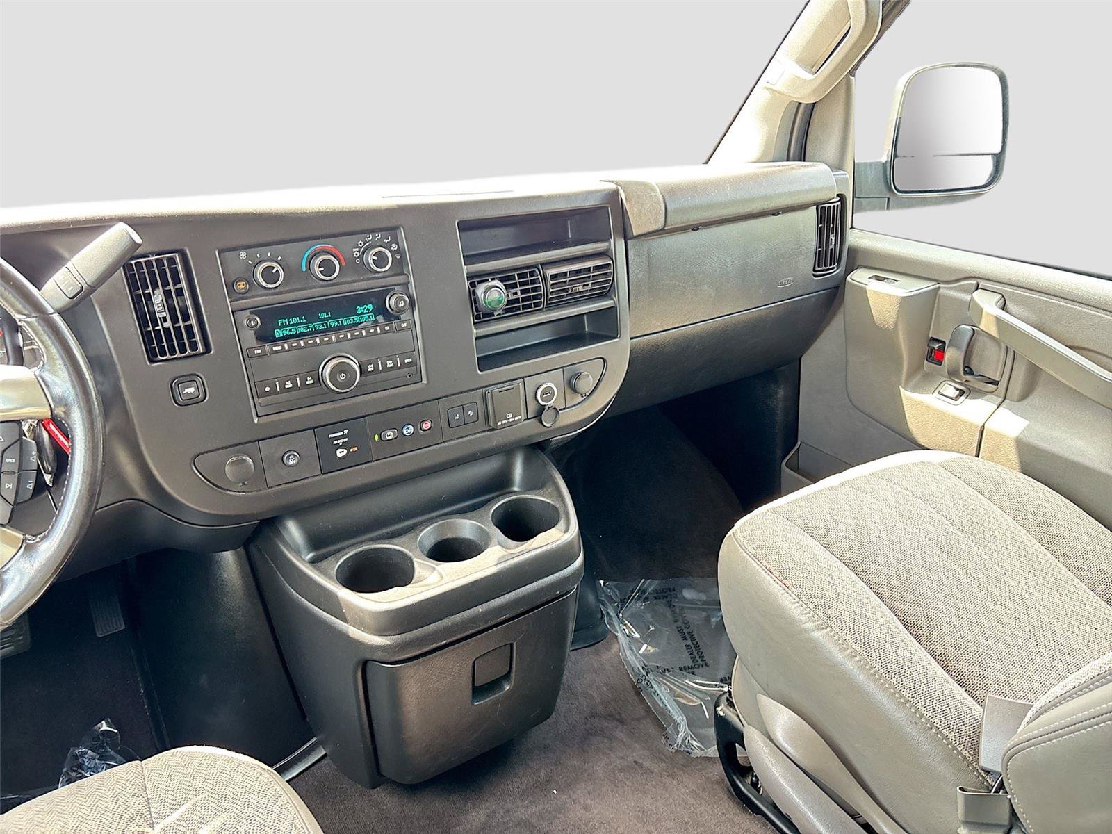 Used 2019 Chevrolet Express 3500 LT w/ LT Preferred Equipment Group RWD image 21
