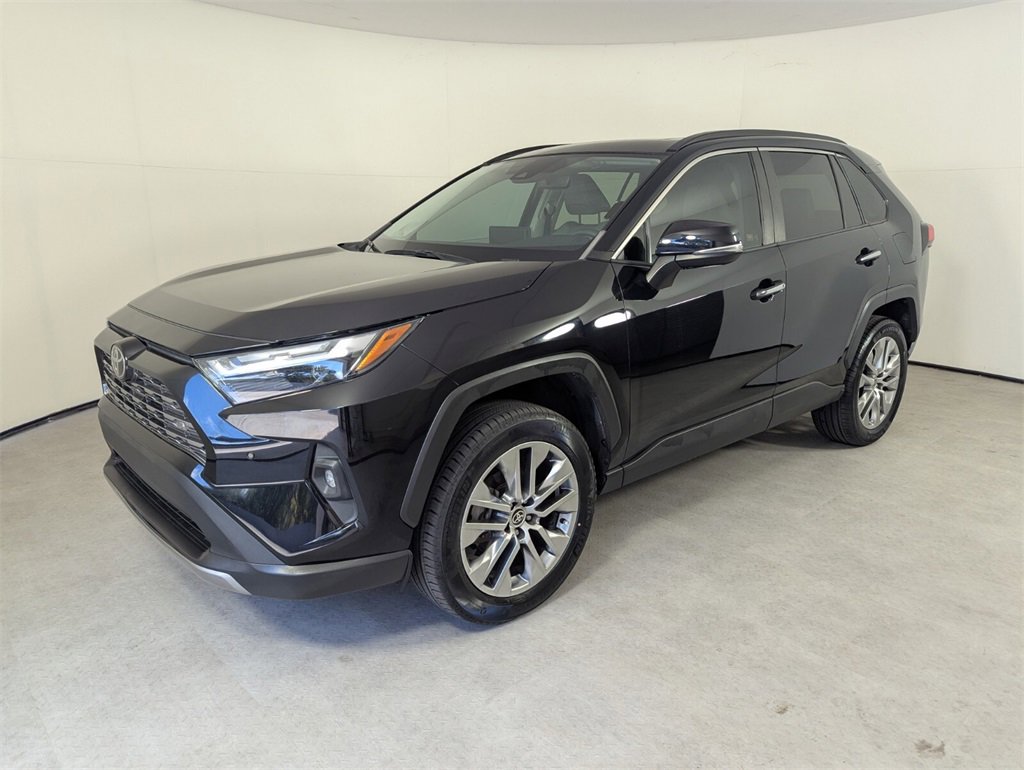 Used 2022 Toyota RAV4 Limited image 8