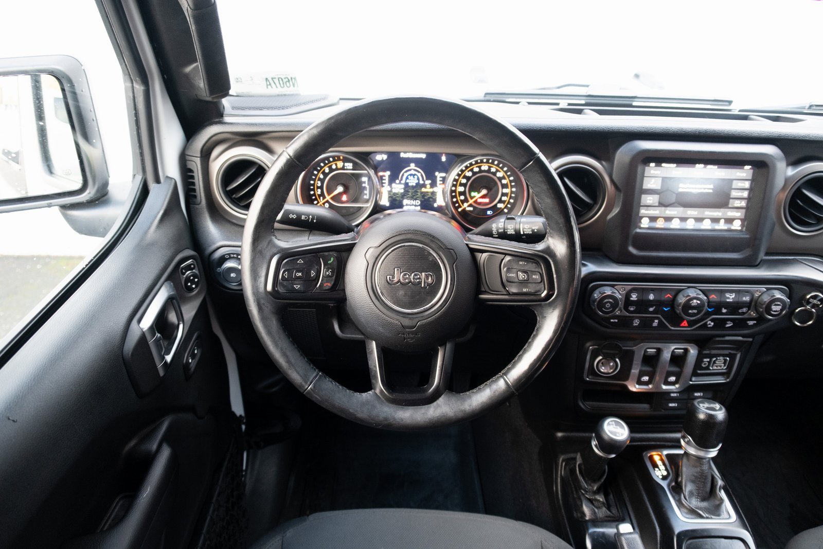 Used 2018 Jeep Wrangler Sport image 2