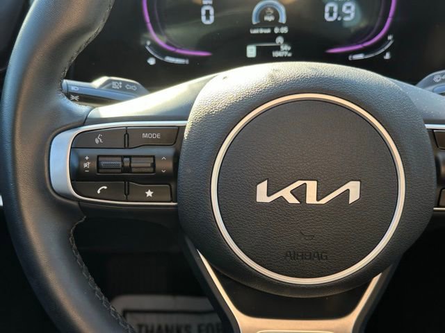 Used 2025 Kia Sportage EX image 21
