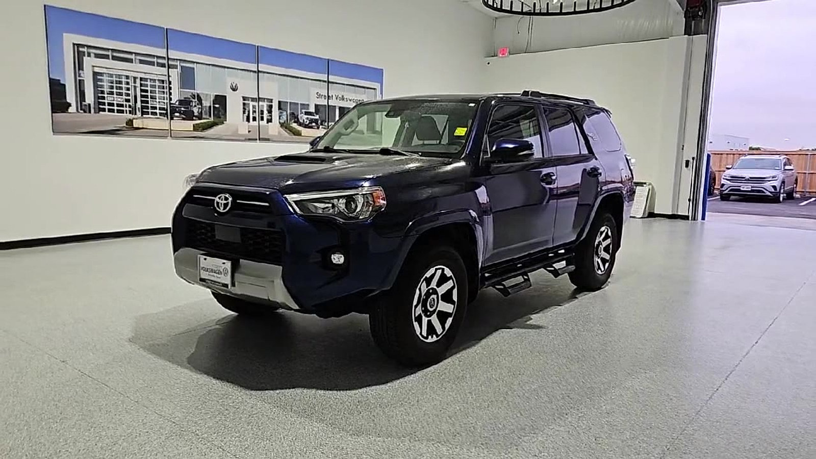 Used 2021 Toyota 4Runner TRD Off-Road Premium AWD/4WD image 4