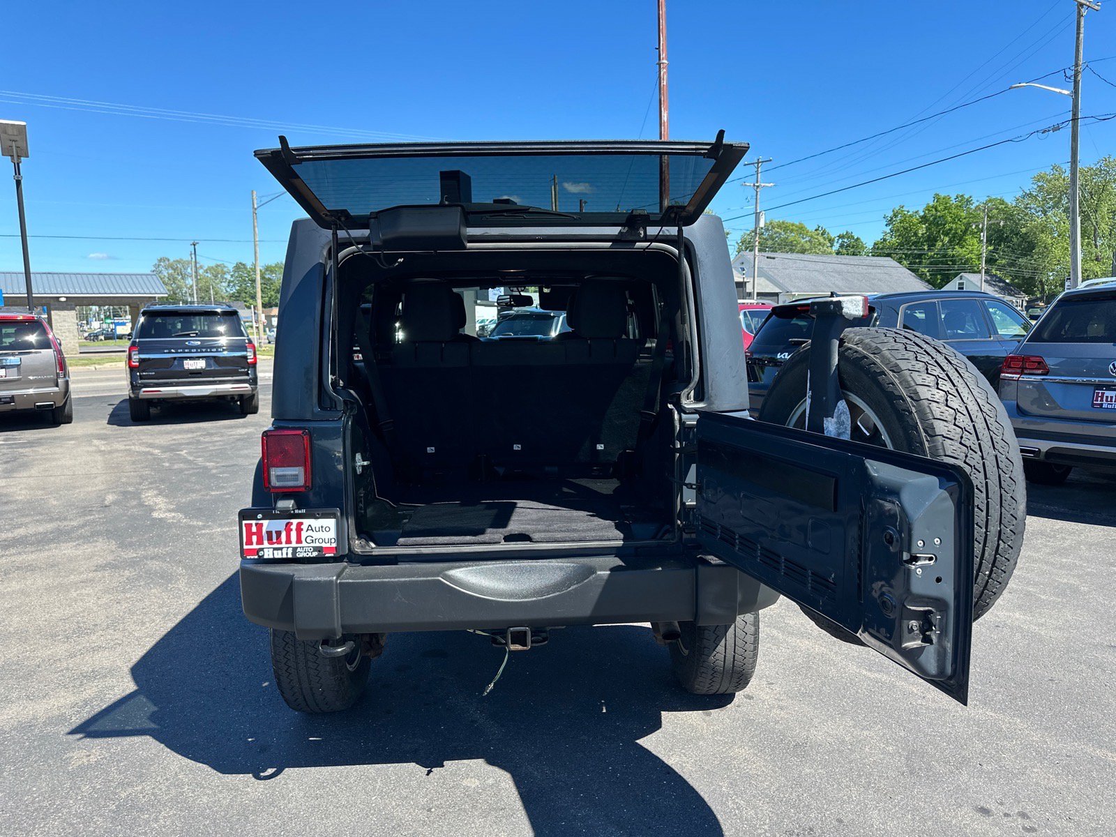 Used 2016 Jeep Wrangler Unlimited Sport w/ Quick Order Package 24S AWD/4WD image 7