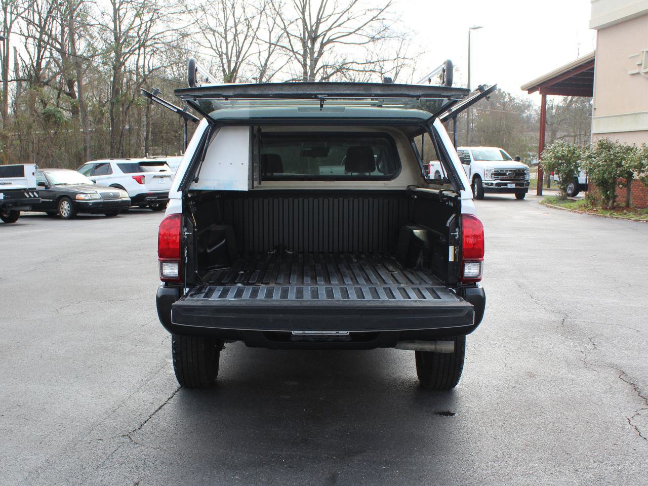 Used 2022 Toyota Tacoma SR image 15