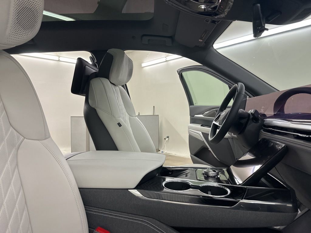 New 2026 Cadillac Escalade IQL Luxury image 18