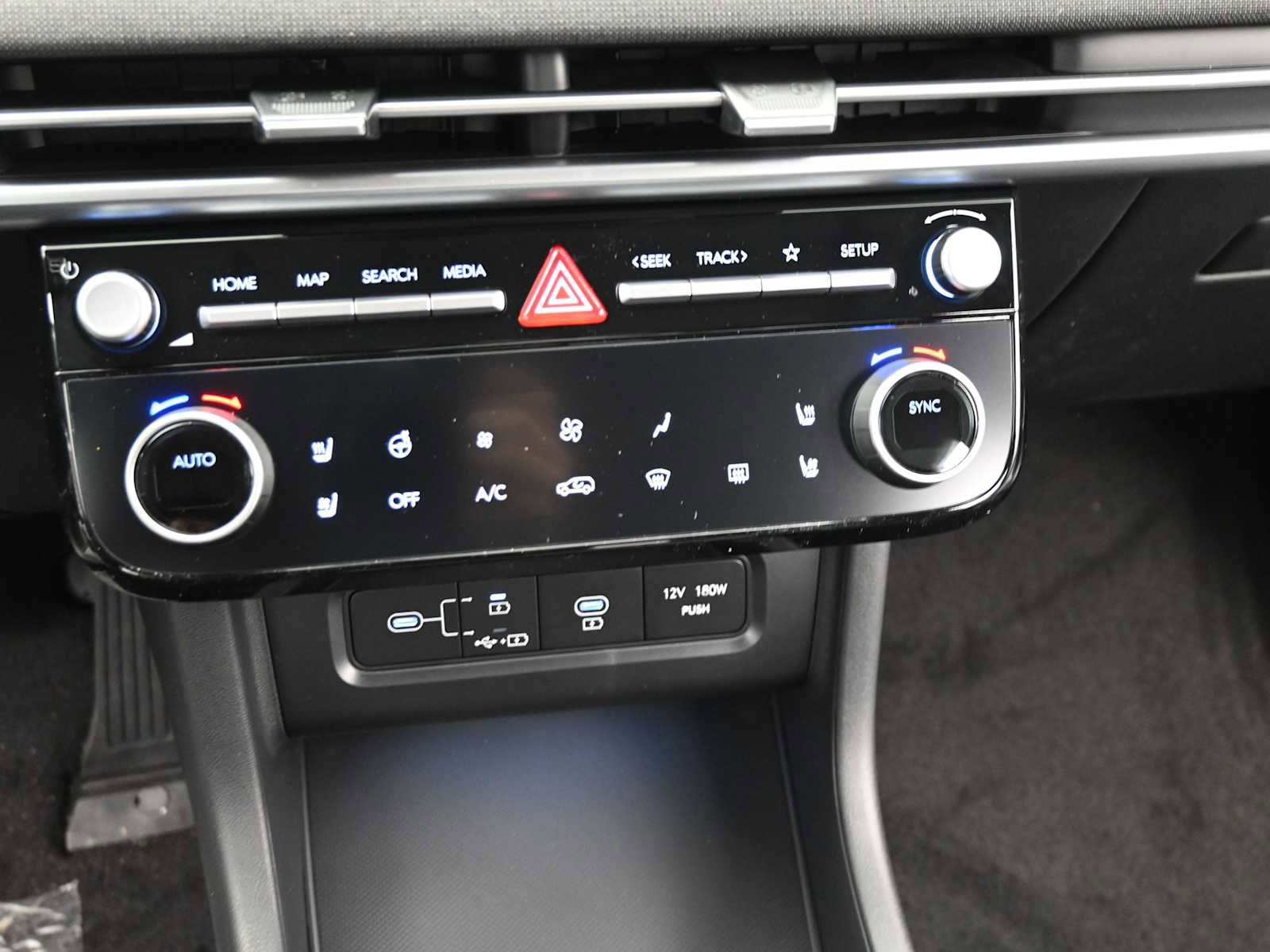 New 2026 Hyundai Tucson Limited image 18