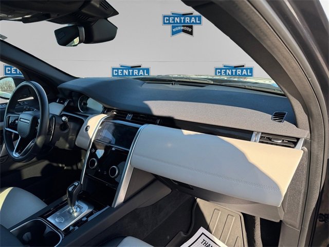 Used 2023 Land Rover Discovery Sport SE R-Dynamic image 11
