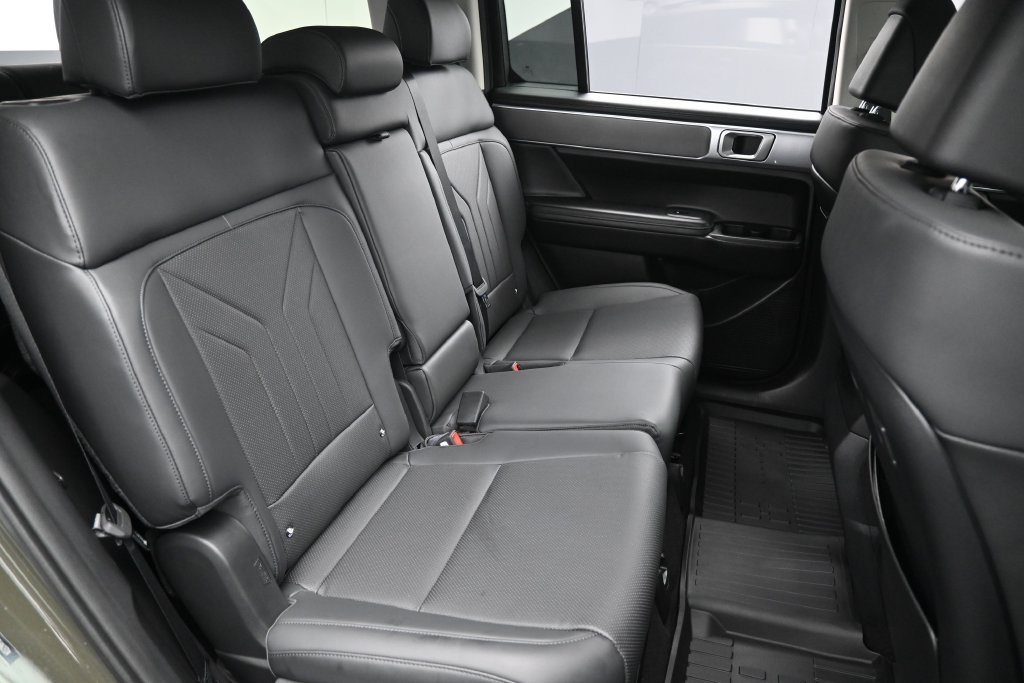 Used 2026 Hyundai Santa Fe SEL FWD image 30