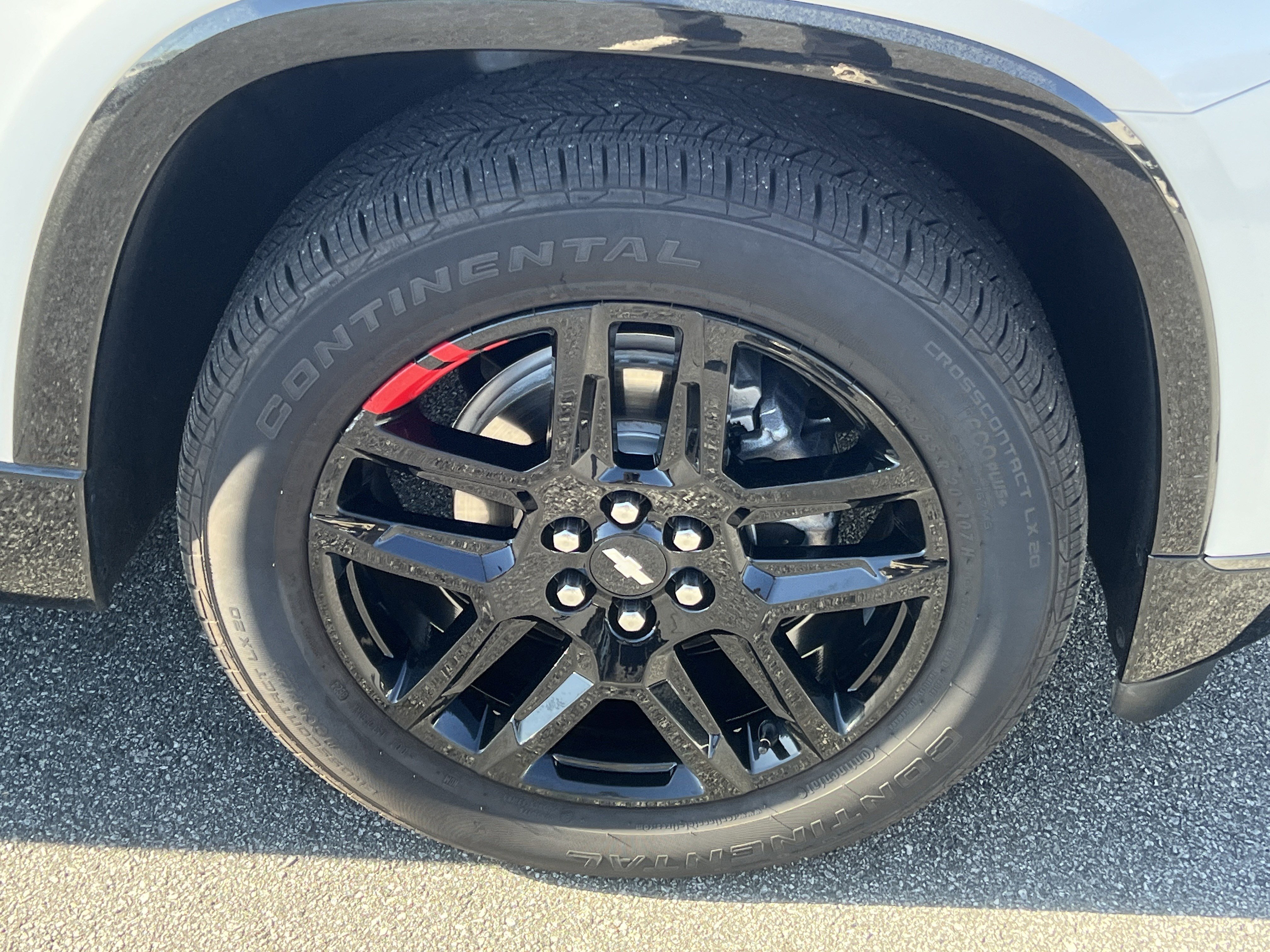 Used 2021 Chevrolet Traverse Premier w/ Redline Edition FWD image 17