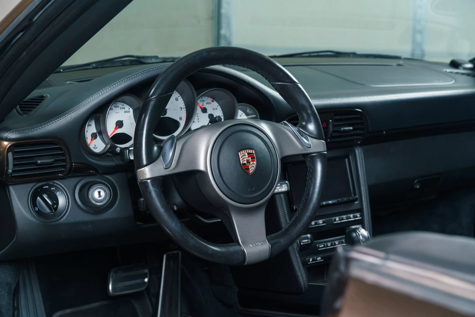 Used 2010 Porsche 911 Carrera S RWD image 11