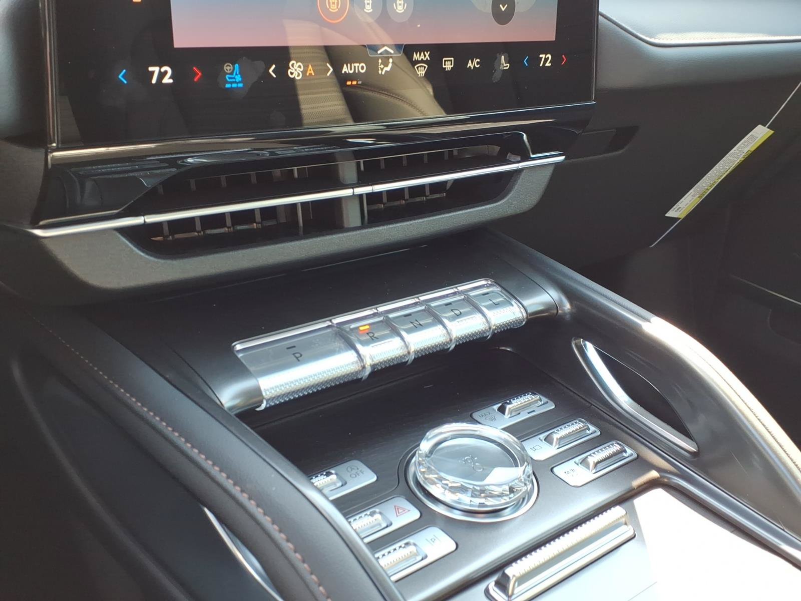 New 2026 Lincoln Nautilus Reserve w/ Jet Appearance Package AWD/4WD image 18