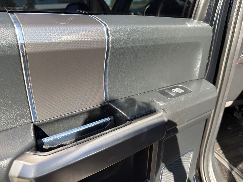 Used 2016 Ford F150 Lariat image 21