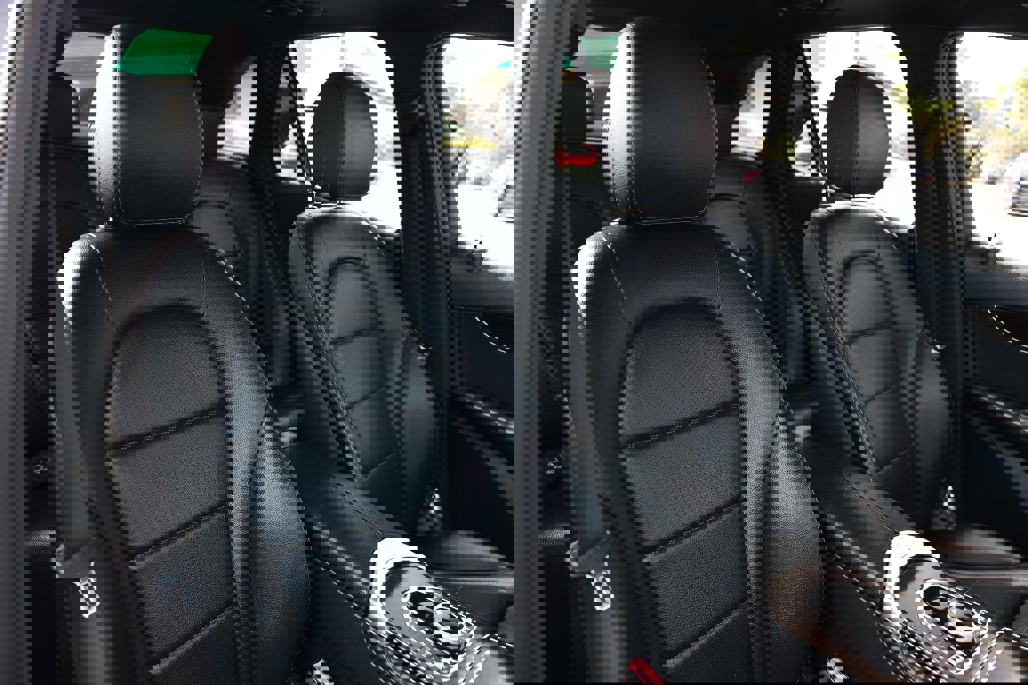 Used 2019 Mercedes-Benz GLC 300 w/ Premium Package image 20