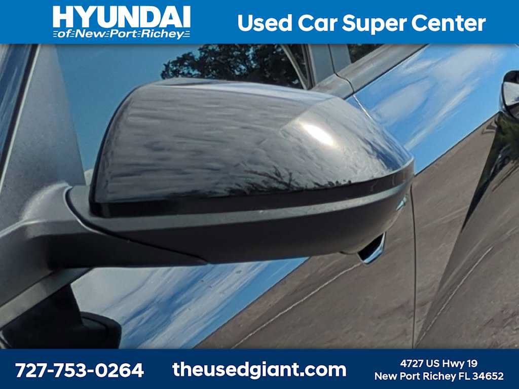 Certified 2025 Hyundai Kona SE FWD image 11