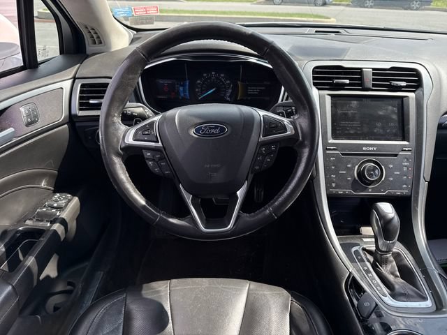 Used 2014 Ford Fusion Titanium AWD/4WD image 18