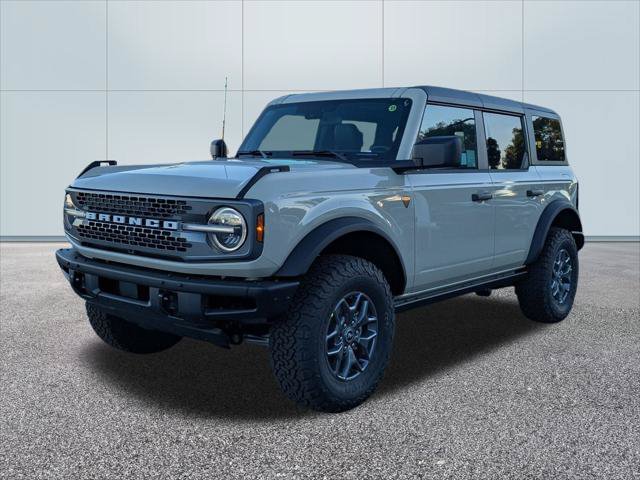New 2025 Ford Bronco Badlands AWD/4WD video 1