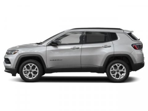 New 2026 Jeep Compass Latitude image 3