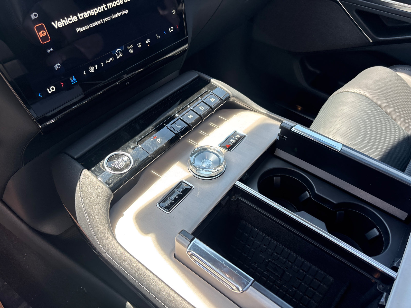 New 2026 Lincoln Navigator Reserve w/ Jet Appearance Package AWD/4WD image 22