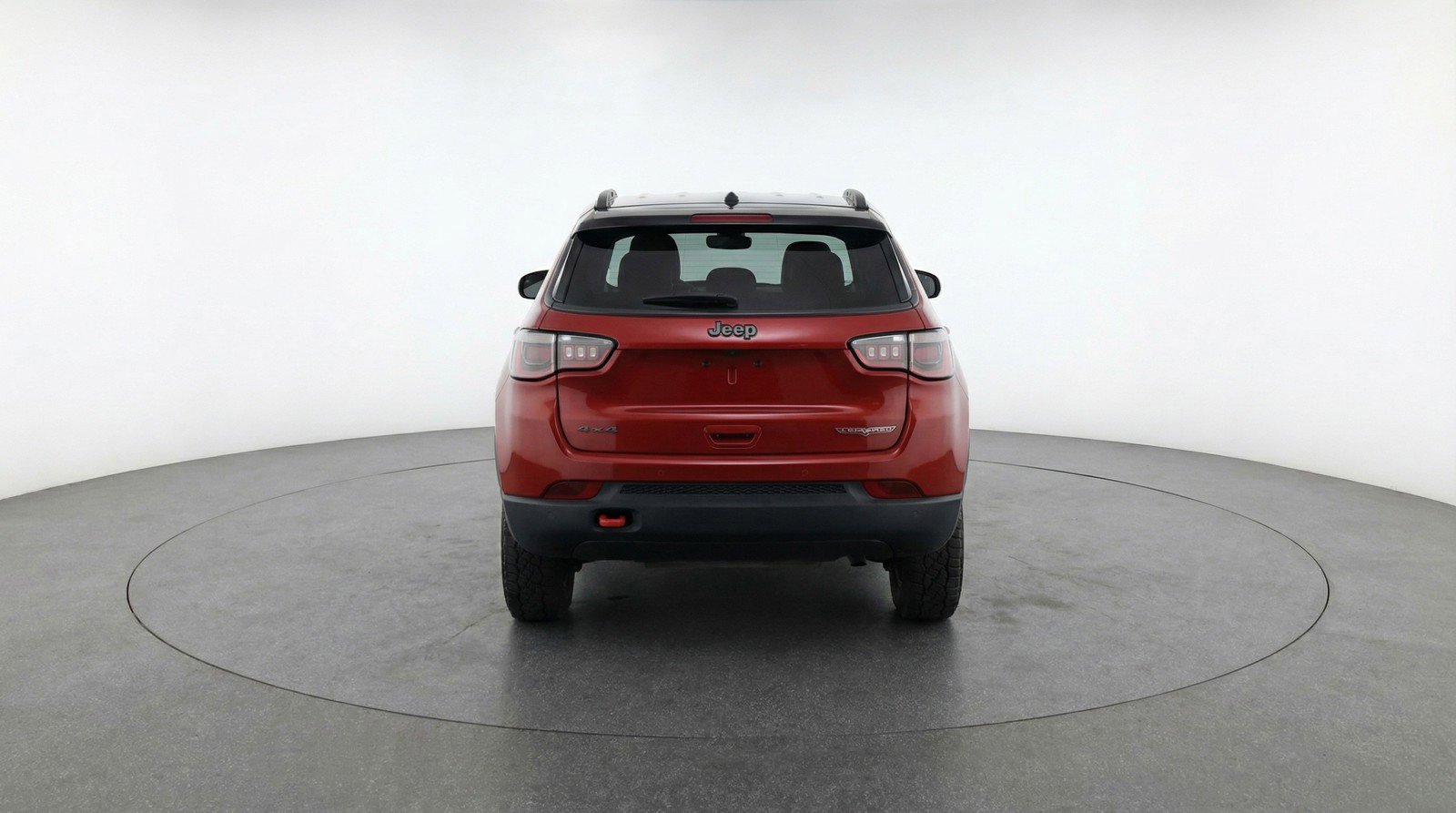 Used 2025 Jeep Compass Trailhawk image 7